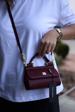 dark red mini