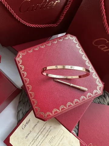 Cartier браслет Love