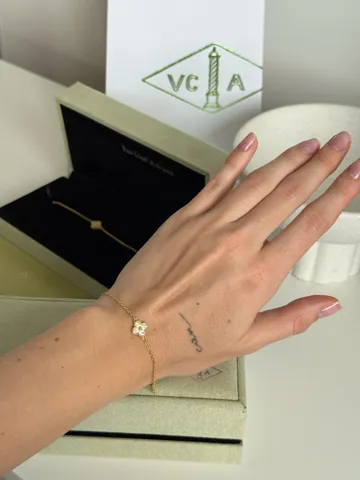 Van Cleef Bracelet 1 motif gold