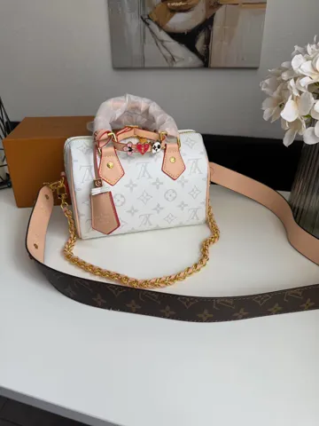 Speedy white