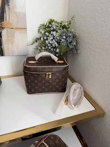 Vanity Case