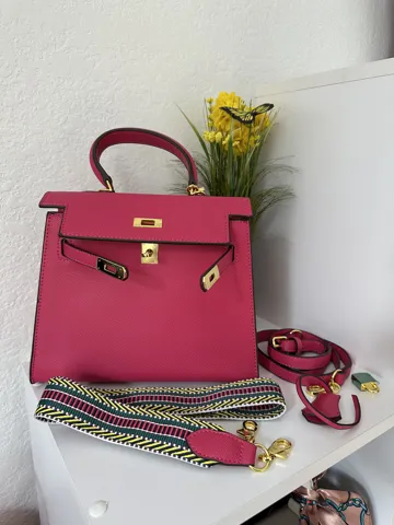 Fuchsia