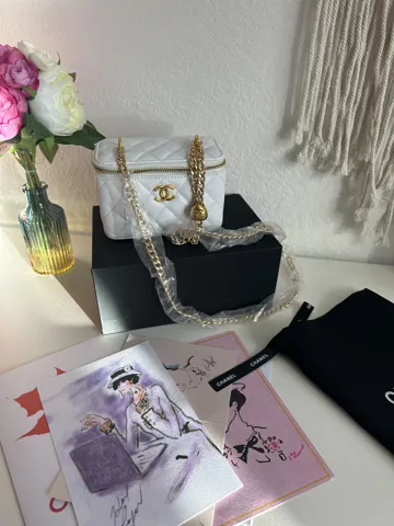 Pre-Owned white