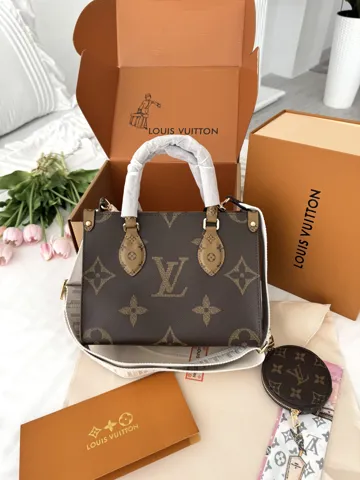 Louis Vuitton Onthego PM Brown