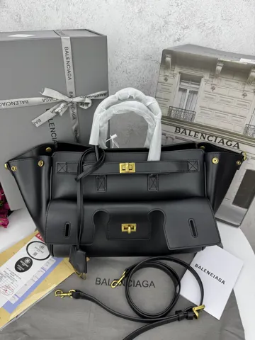 Balenciaga bel air Black Gold