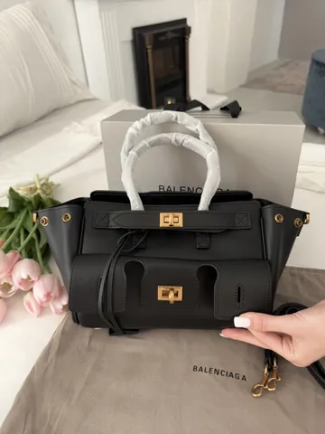 Balenciaga bel air Black Gold