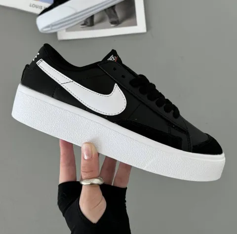 Blazer Low Platform