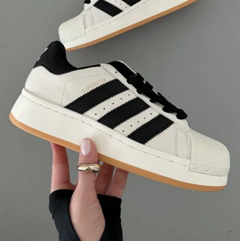 Adidas Superstar