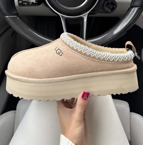 UGG Tasman