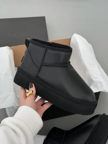 UGG Ultra Mini Platform