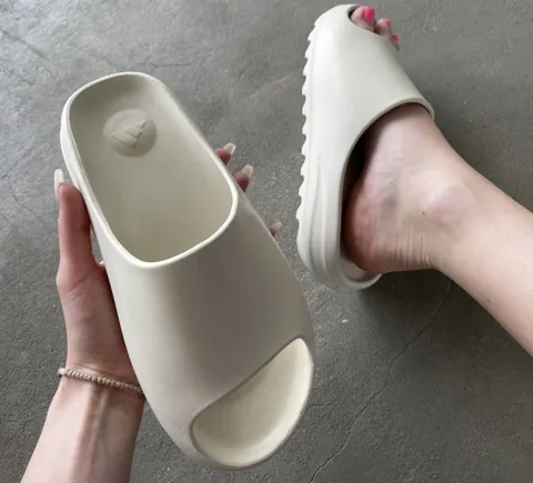 Adidas Yeezy Slide Beige Box