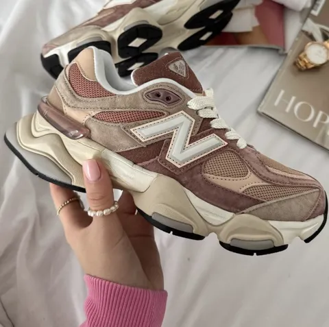 New Balance 9060