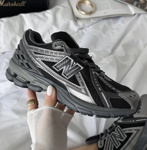 New Balance 1906D