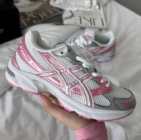 ASICS