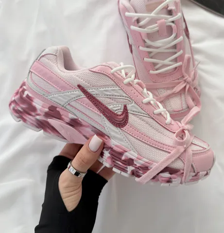 Nike Iniator