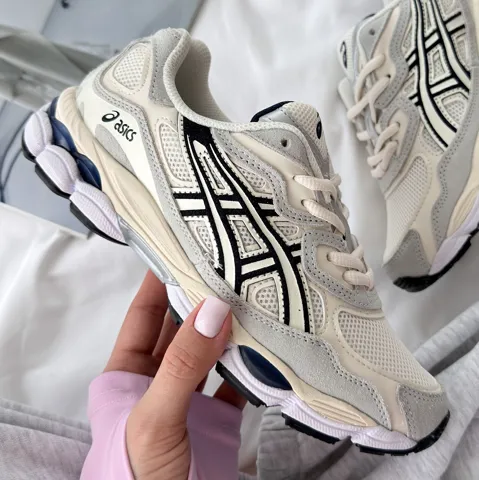 ASICS