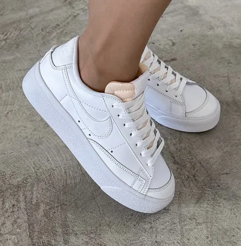Blazer Low Platform White