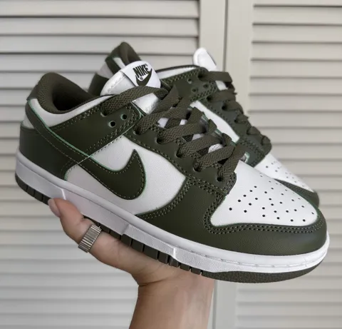 Nike SB Dunk Low Medium Olive