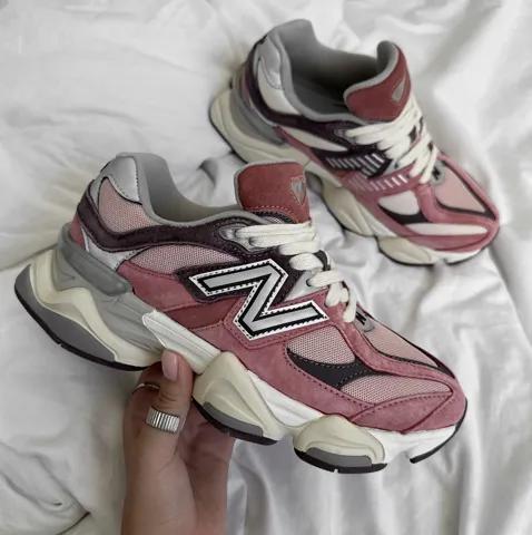 New Balance 9060