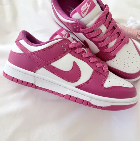 Nike Sb Dunk Fuschia