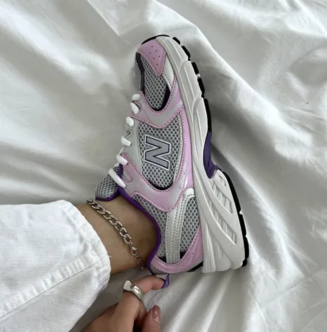 New Balance 530