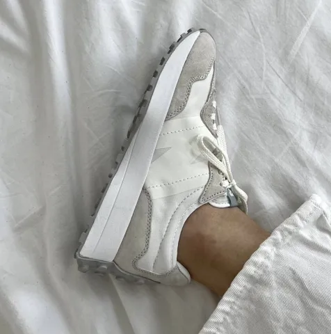New Balance 327 Premium