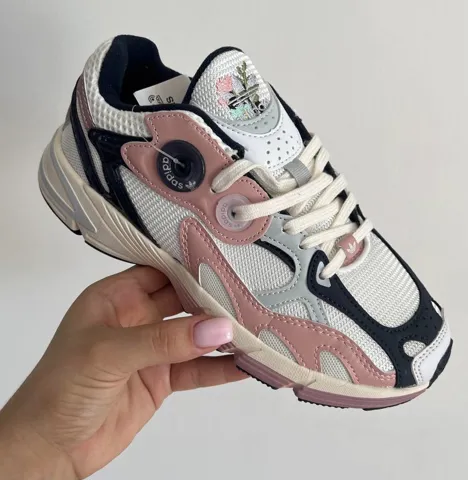 Adidas Astir