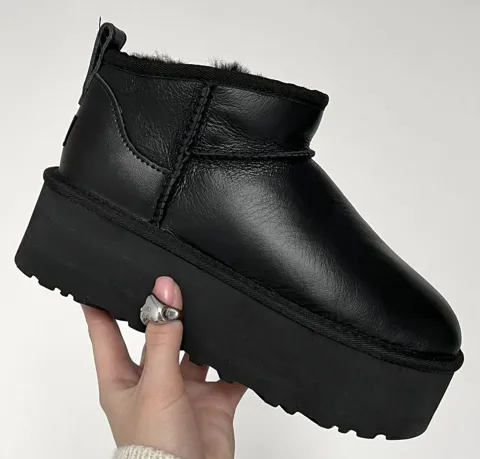 UGG Ultra Mini Black Platform Leather Premiun