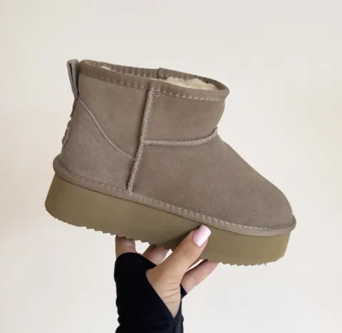 UGG Ultra Mini Platform