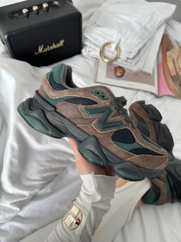 New Balance 9060