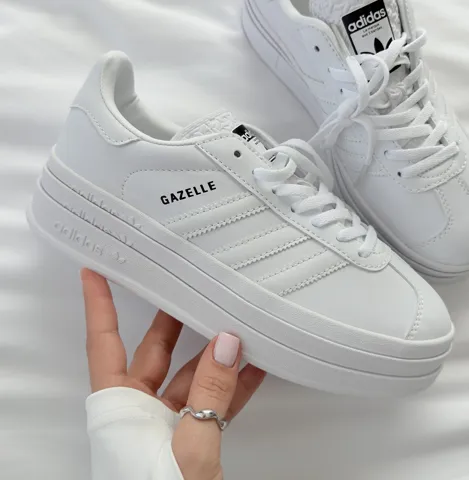 Gazelle white platform