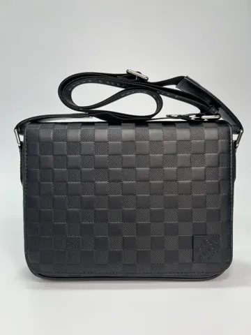 LV
