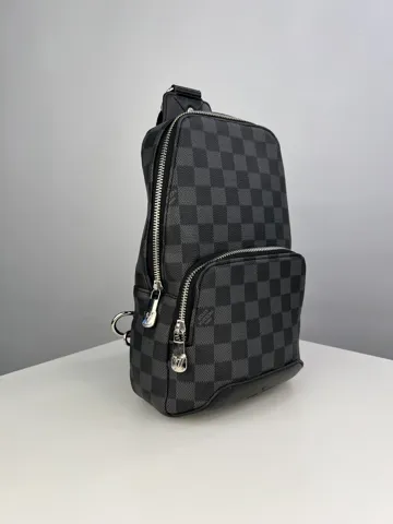 LV