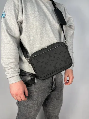 LV