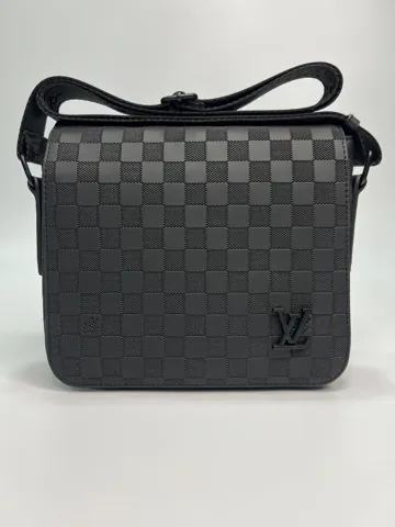LV