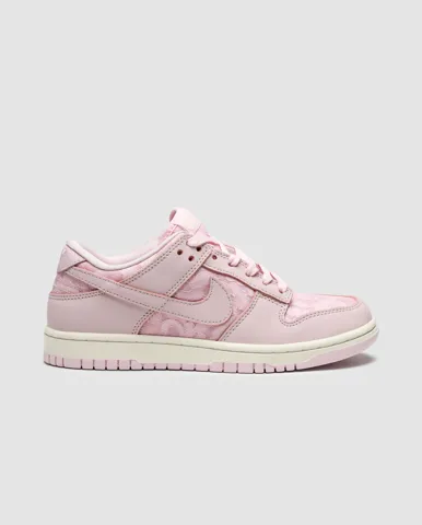 Nike Dunk Low Lace Pack Regal Pink
