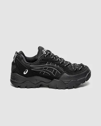Asics Gel-Pickax Triple Black
