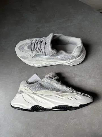 Adidas Yeezy Boost 700 V2 Static