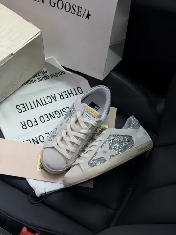 Golden Goose Super-Star in silver glitter with ice-gray star and inserts