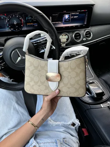 Coach Eliza Shoulder Bag In Signature Canvas