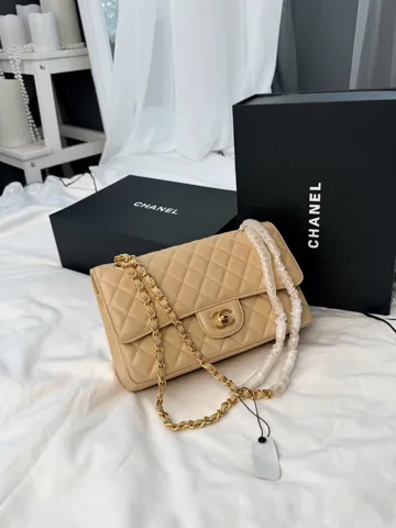Chanel Classic Flap 25 Beige Caviar Gold Hardware