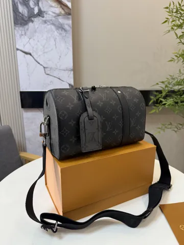 Louis Vuitton Keepall 27 Monogram Eclipse Canvas