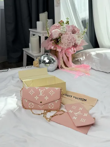 Louis Vuitton Felicie Pochette Monogram Empreinte Leather Pink / Cream
