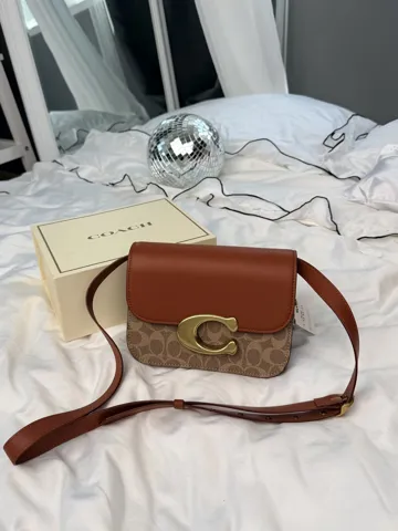 Coach Idol Shoulder Bag in Signature Canvas