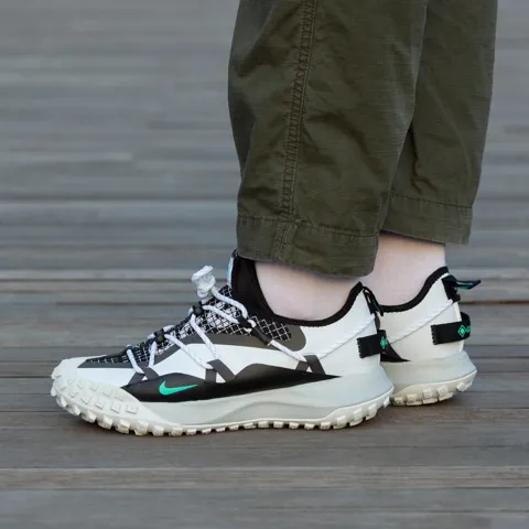 Nike ACG Mounth Low White Blue