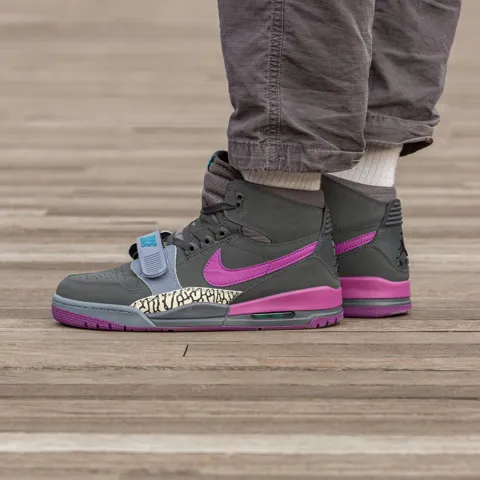 Air Jordan Legacy Black Purple