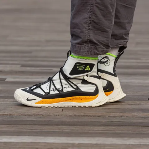 Nike ACG Terra Antarktik White