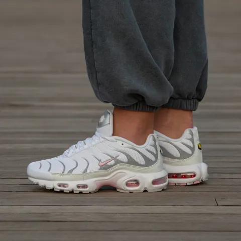 Nike Air Max TN Plus White Grey Pink