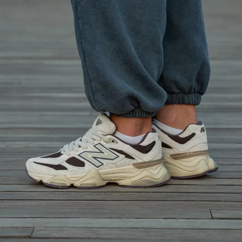 New Balance 9060 Beige Brown