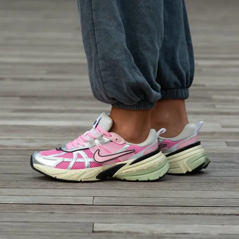 Nike Runtekk Silver Pink